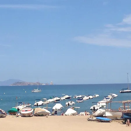 8 Couchages Piscine Vue * Begur