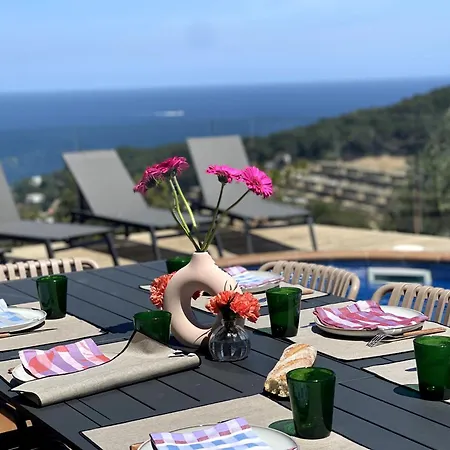 Villa 8 Couchages Piscine Vue
